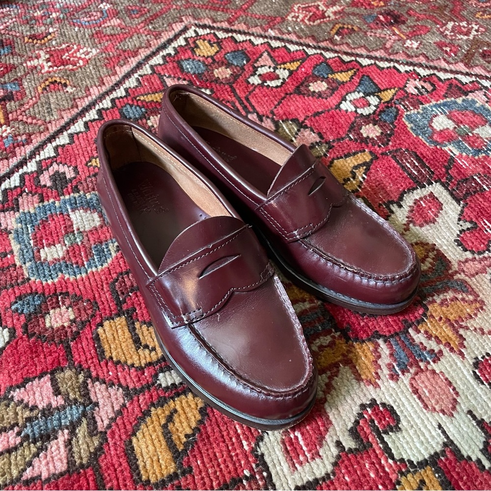 Vintage G.H. Bass & Co. / Bass Weejuns Burgundy Leather Loafers